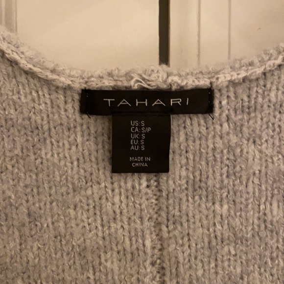 Never Worn Long Grey Tahari Sweater Vest - Picture 2 of 6